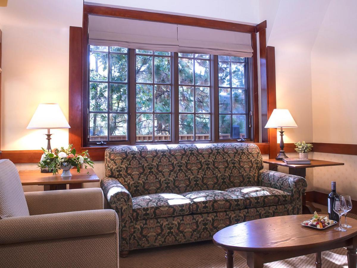 Ucla Lake Arrowhead Lodge Стая снимка