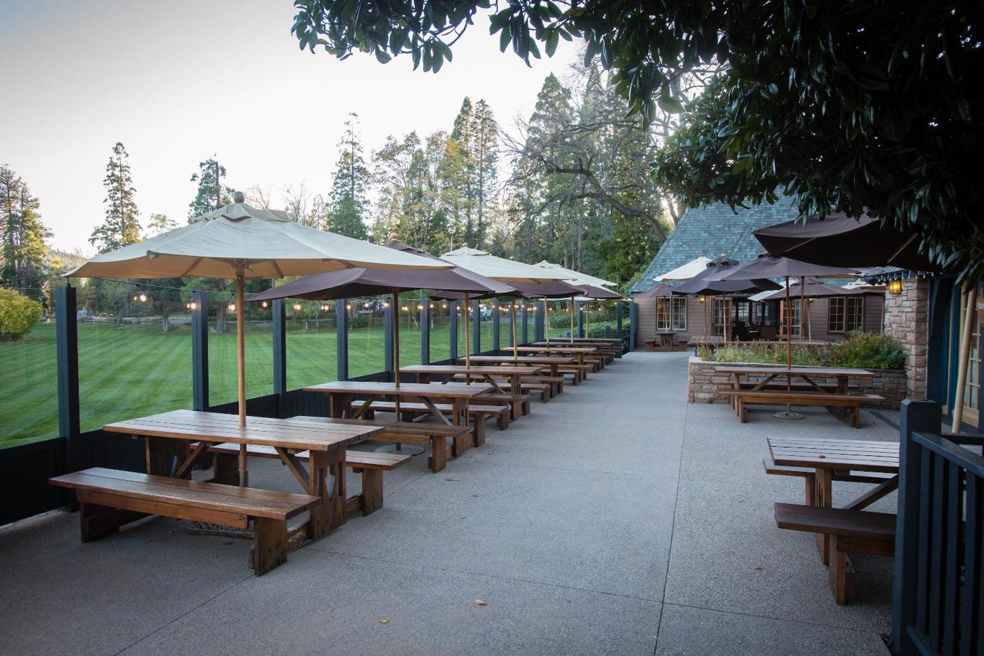Ucla Lake Arrowhead Lodge Екстериор снимка