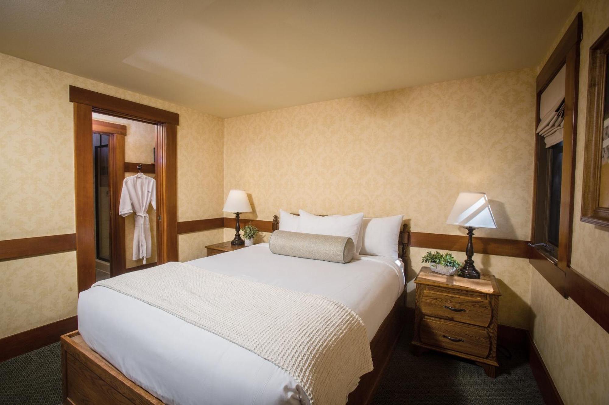 Ucla Lake Arrowhead Lodge Стая снимка