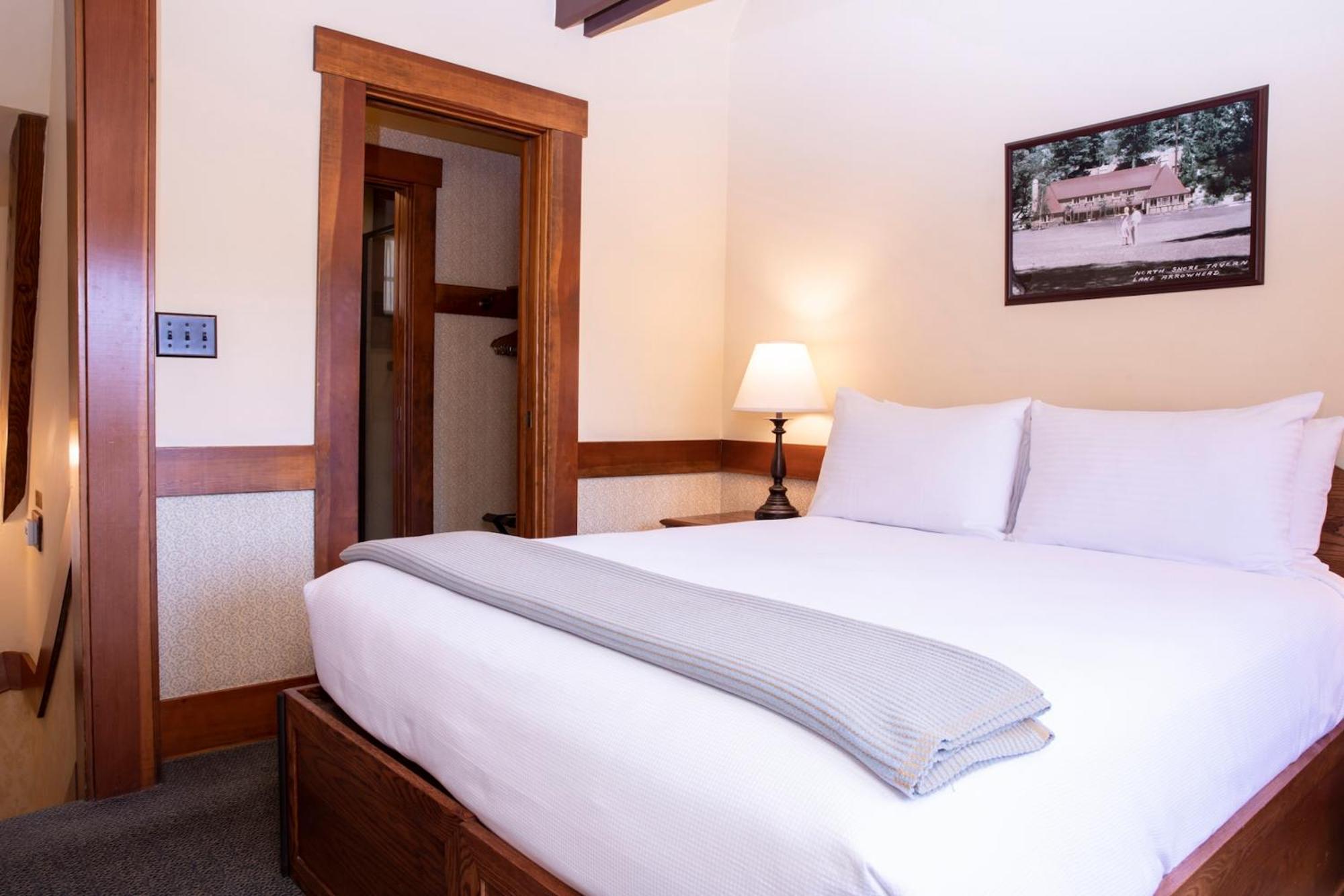 Ucla Lake Arrowhead Lodge Стая снимка